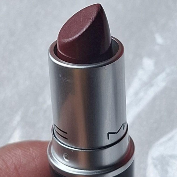 MAC Cosmetics "Baroque Boudoir" Red Lipstick - Picture 8 of 8